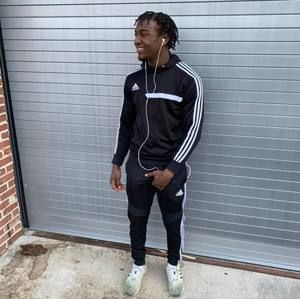 Meet your Posher, Isaiah